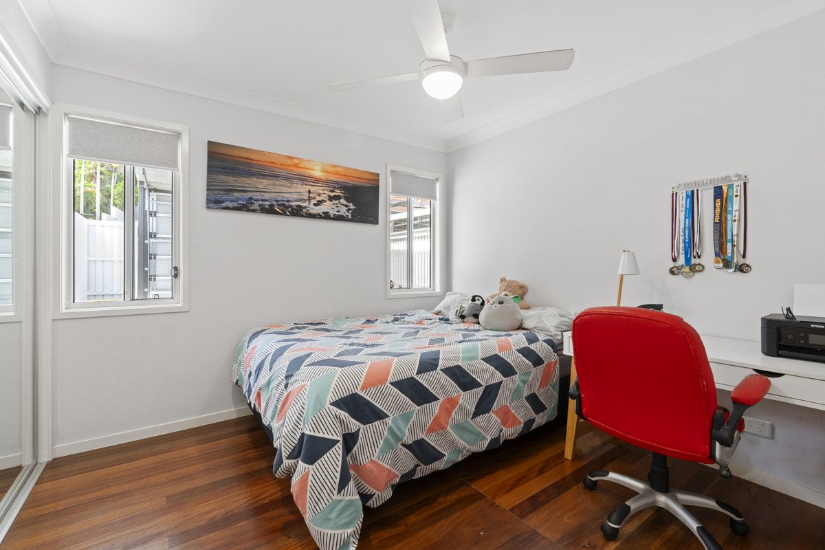 21 Timbertop Mead  Burleigh Heads 12