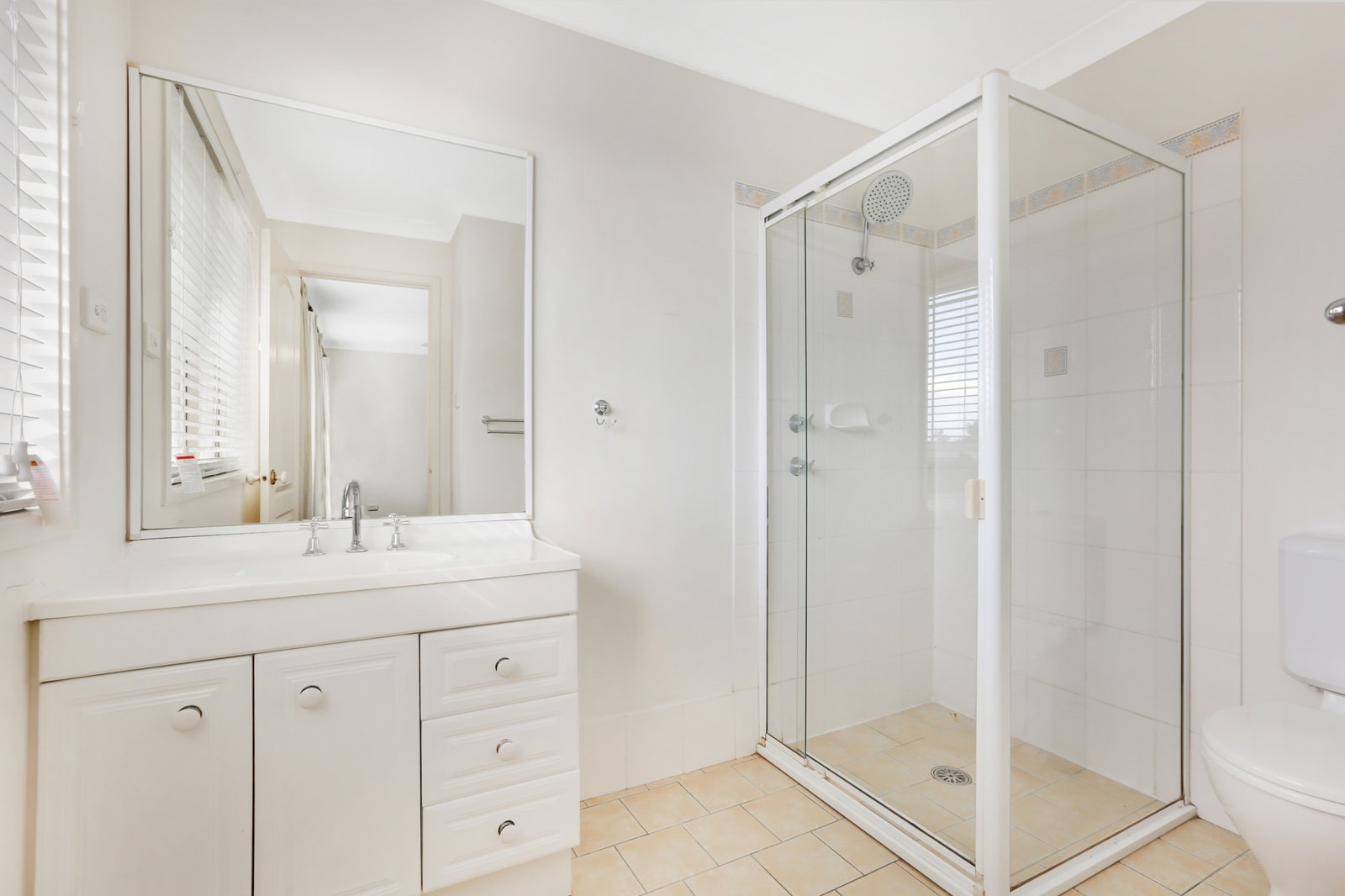 21 Timms Place HORSLEY 8