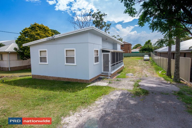 21 Tomaree Road SHOAL BAY 1