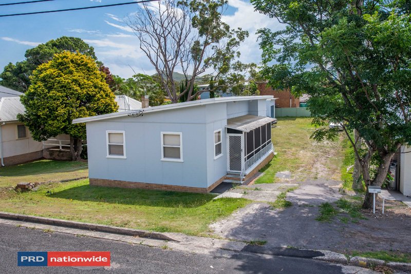 21 Tomaree Road SHOAL BAY 2