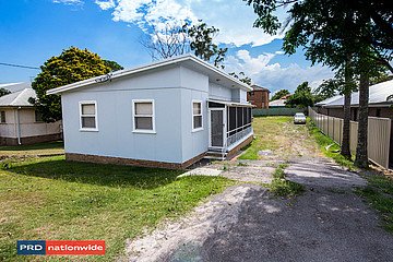 21 Tomaree Road SHOAL BAY 6