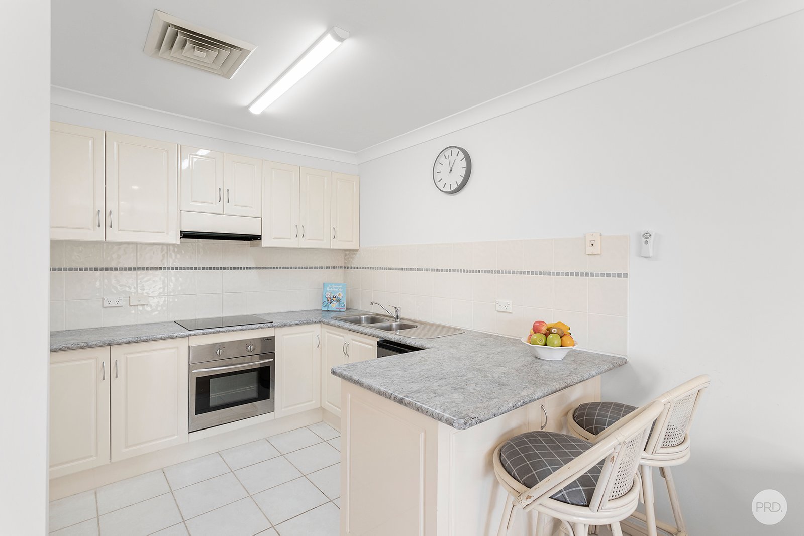 2/1 Tomaree Street NELSON BAY 6