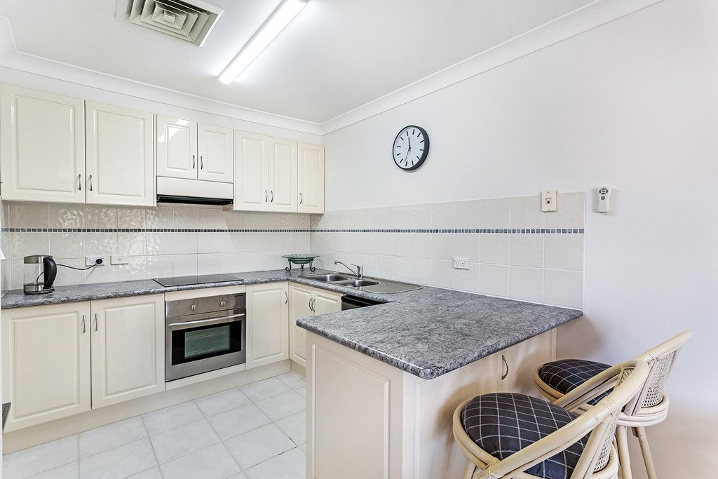 2/1 Tomaree Street NELSON BAY 6