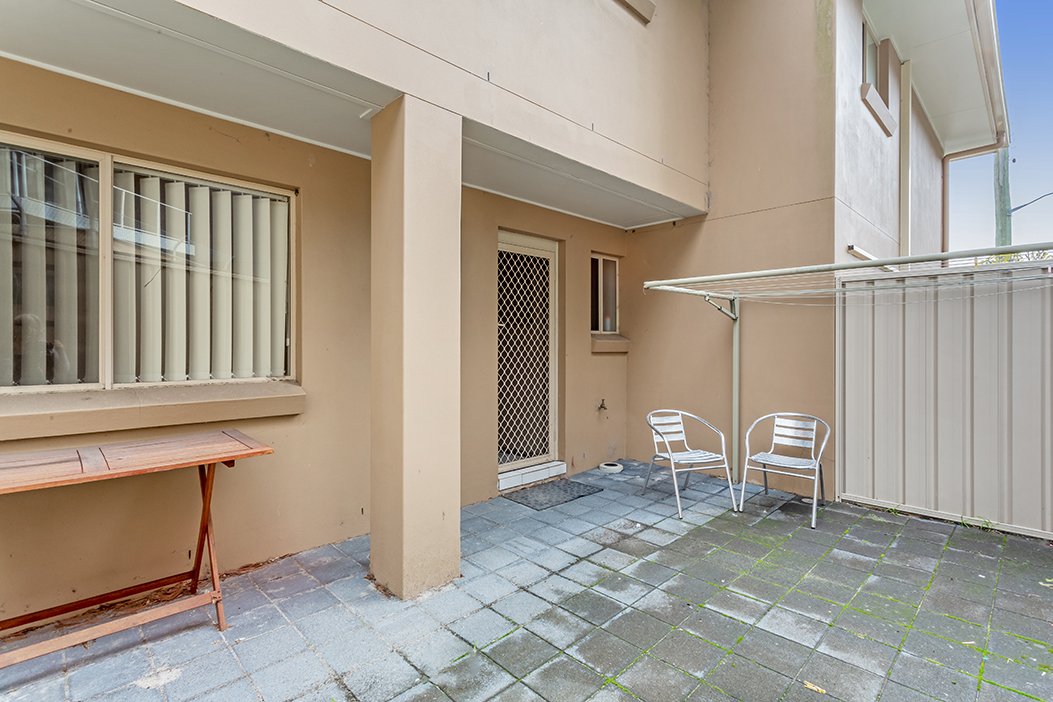 2/1 Tomaree Street NELSON BAY 11