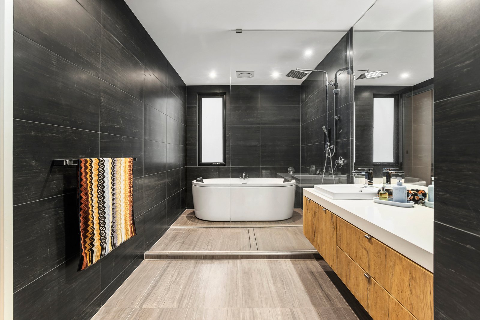 2/1 Tower Place, Hawthorn East, 3123