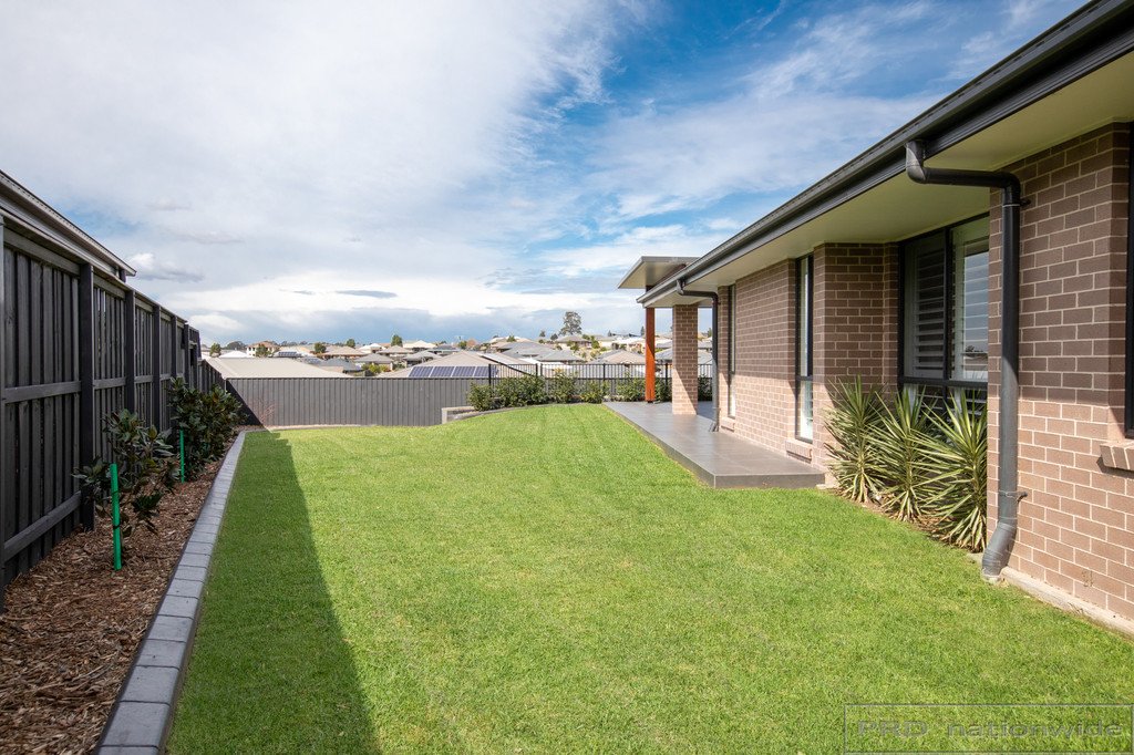 21 Triller Street ABERGLASSLYN 3