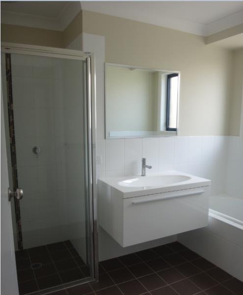 21 Tulipwood Crescent TAMWORTH 3