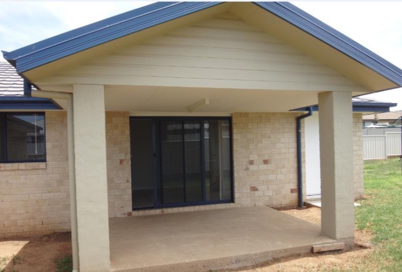 21 Tulipwood Crescent TAMWORTH 8