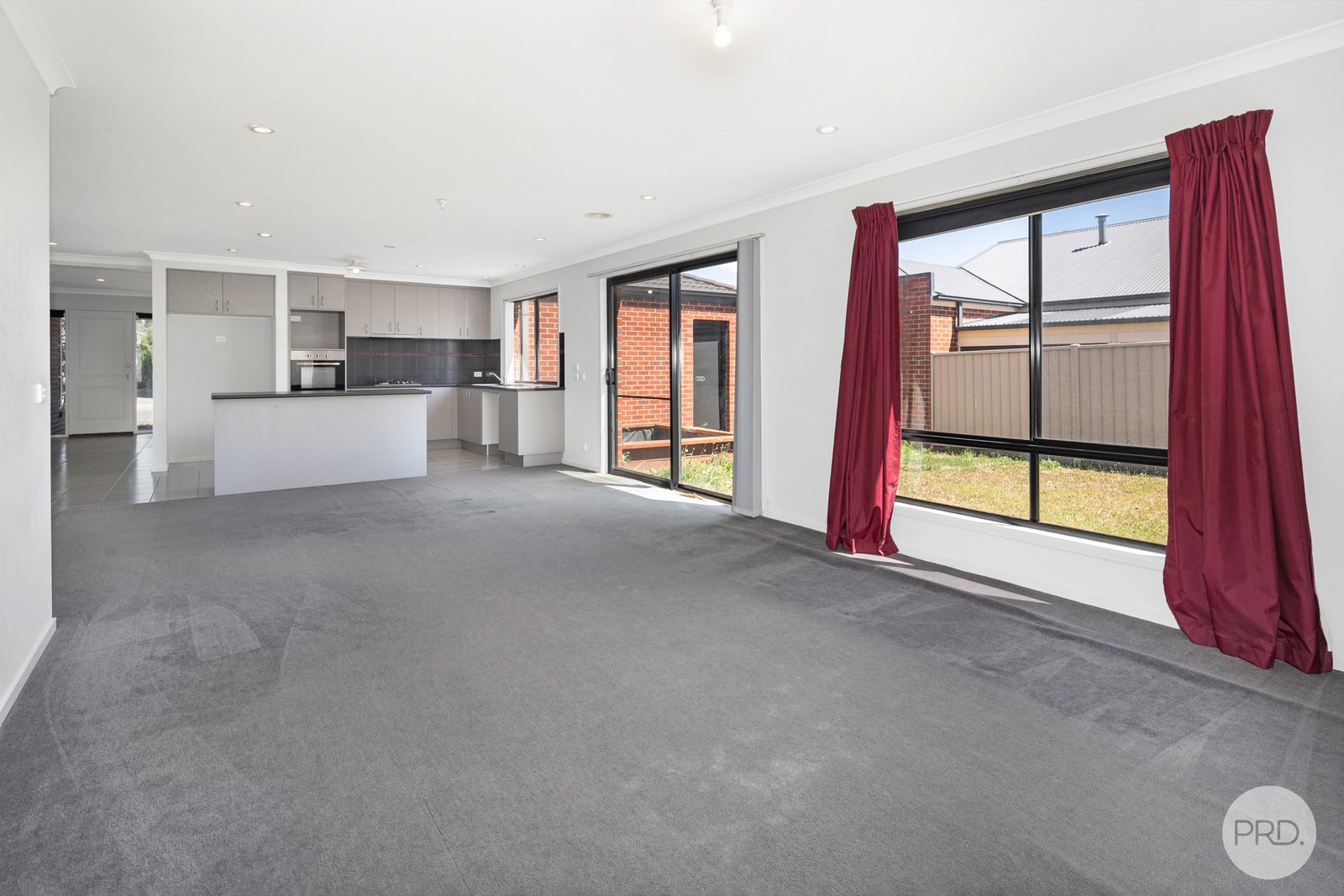 21 Tulloch Rise CANADIAN 6