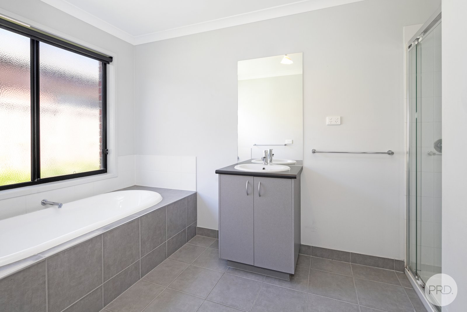 21 Tulloch Rise CANADIAN 7