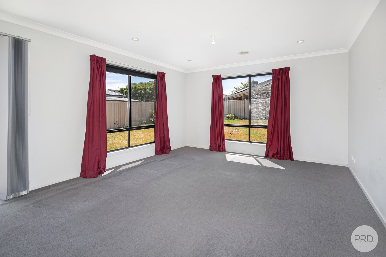 21 Tulloch Rise CANADIAN 8