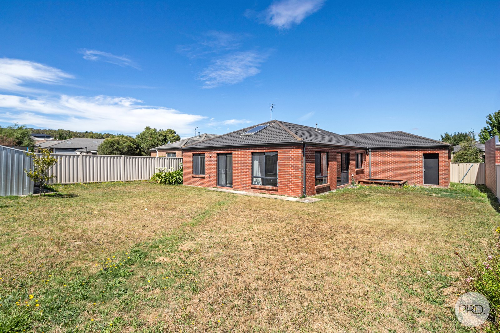 21 Tulloch Rise CANADIAN 10