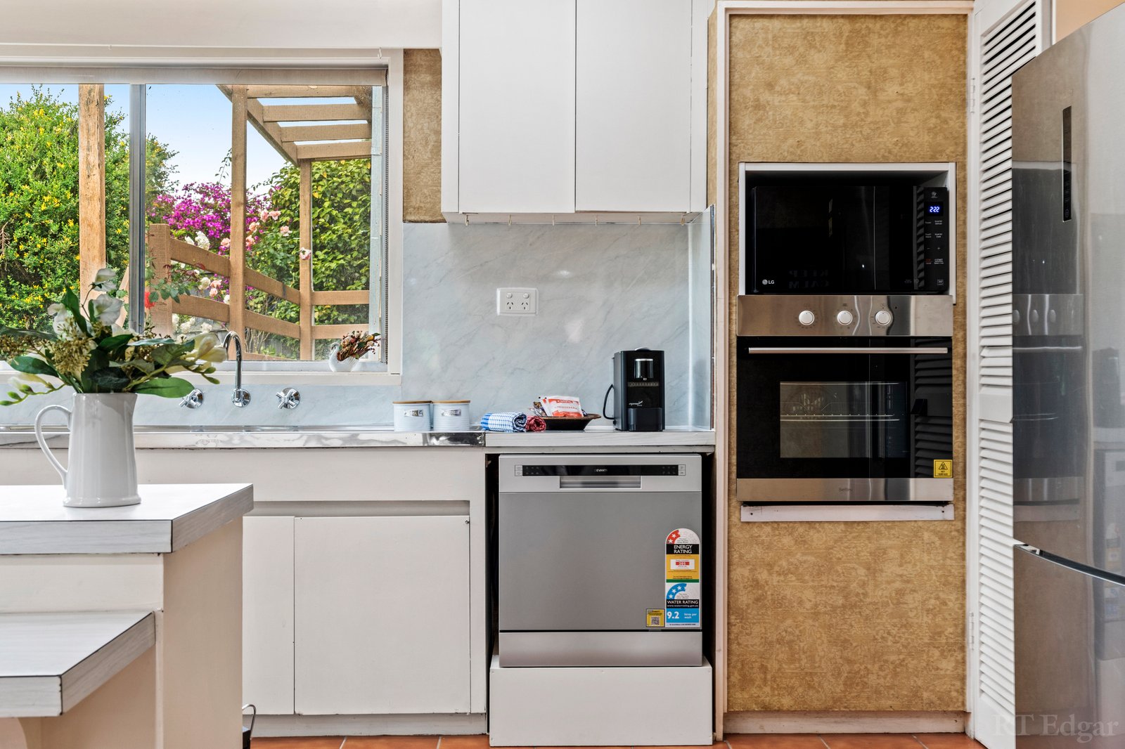 Real Estate and Property in 21 Turana Street, Doncaster, VIC