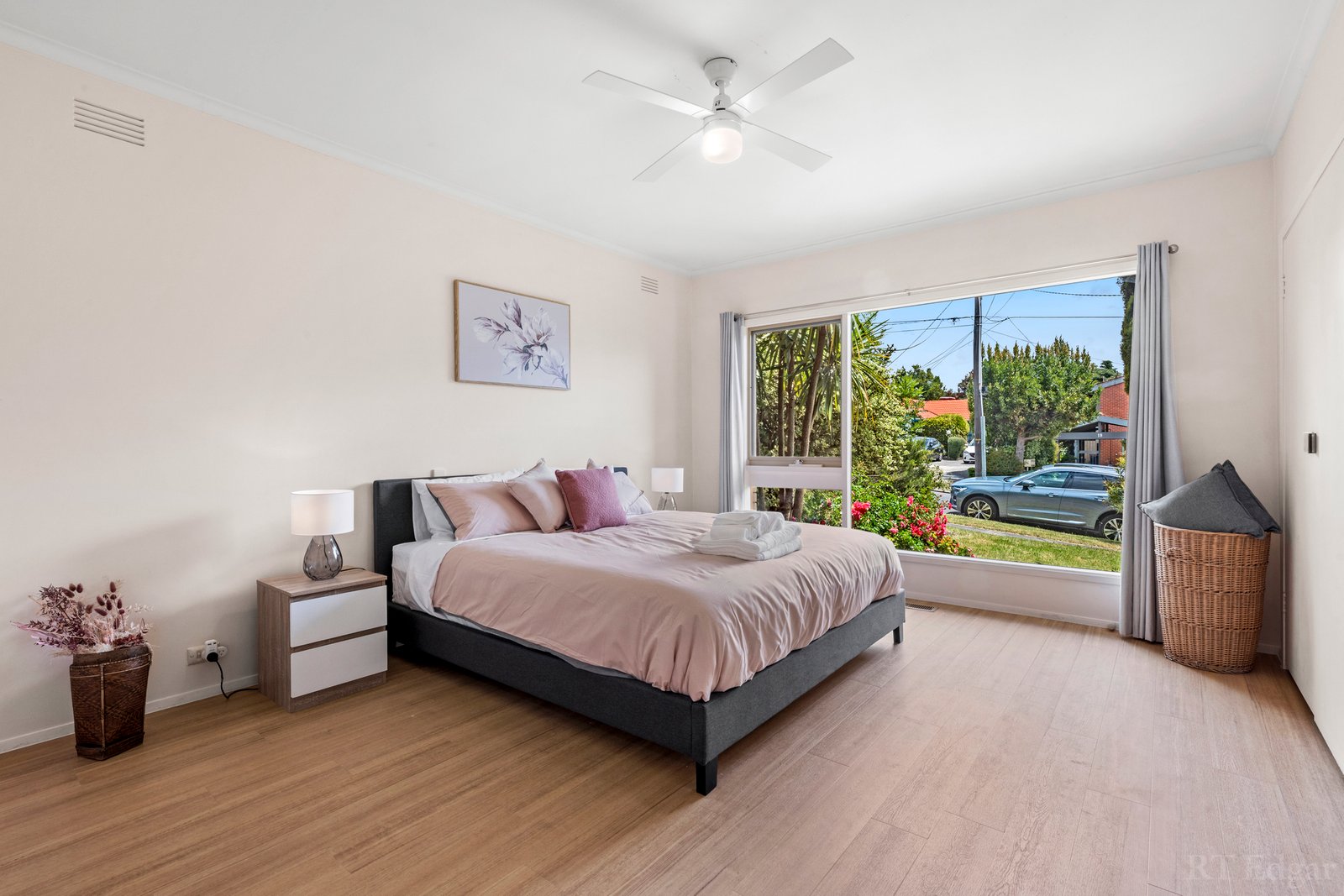 Real Estate and Property in 21 Turana Street, Doncaster, VIC