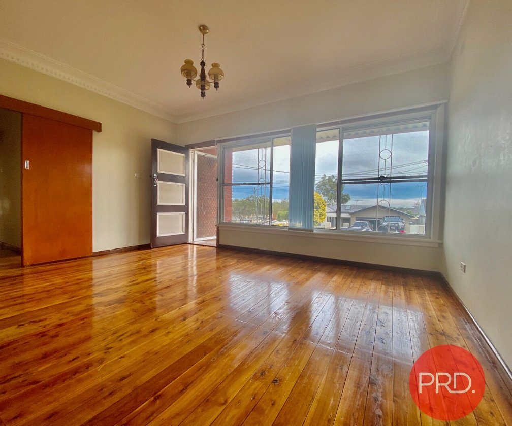 21 Valmay Avenue PICNIC POINT 2