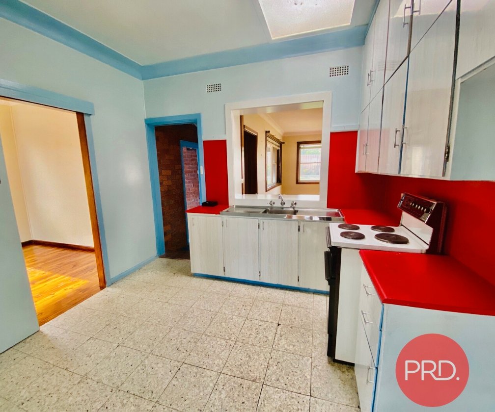 21 Valmay Avenue PICNIC POINT 4