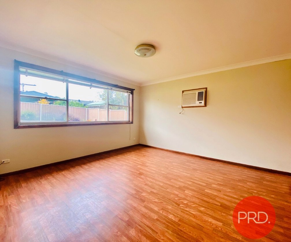 21 Valmay Avenue PICNIC POINT 5