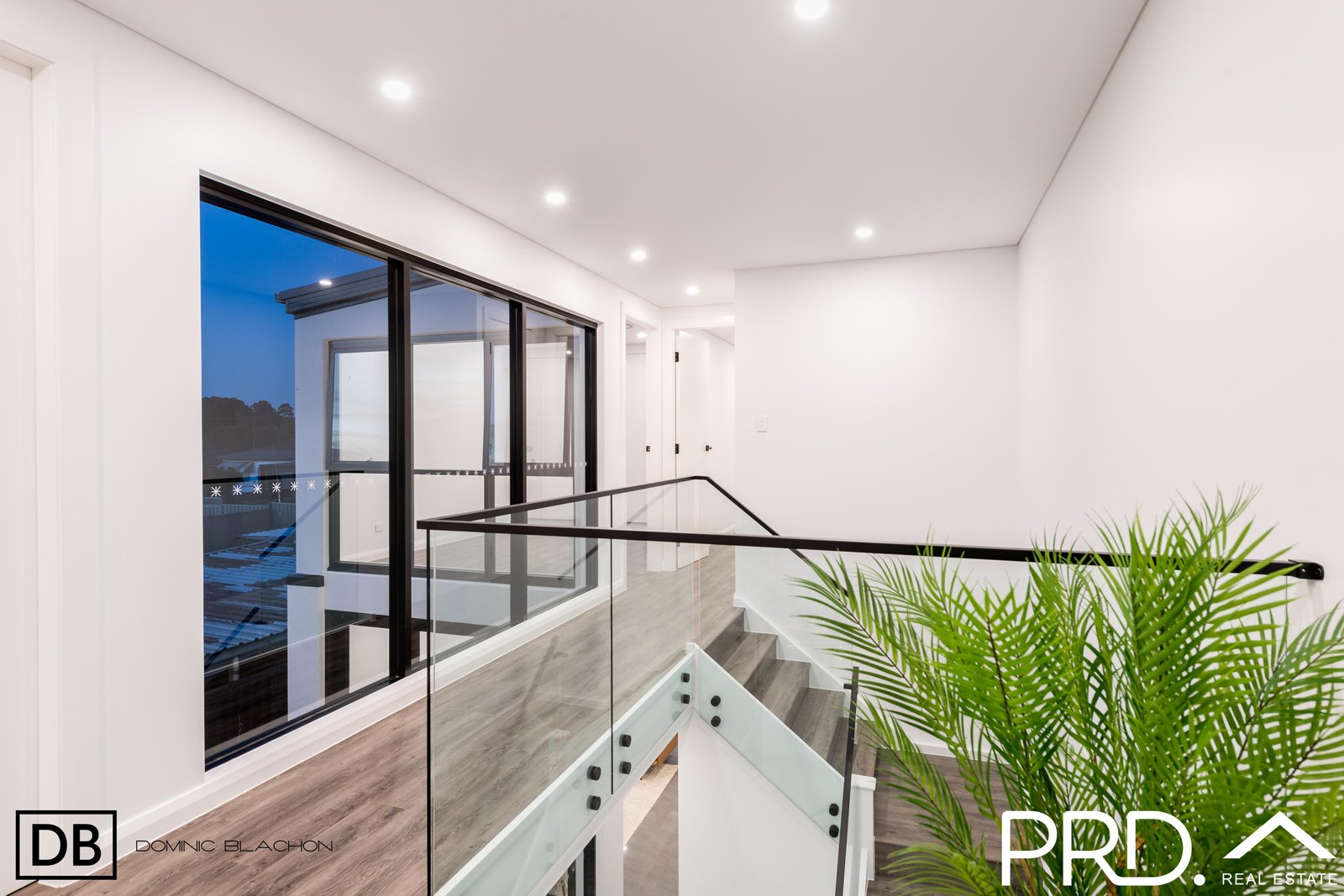 21 Valmay Avenue PICNIC POINT 1