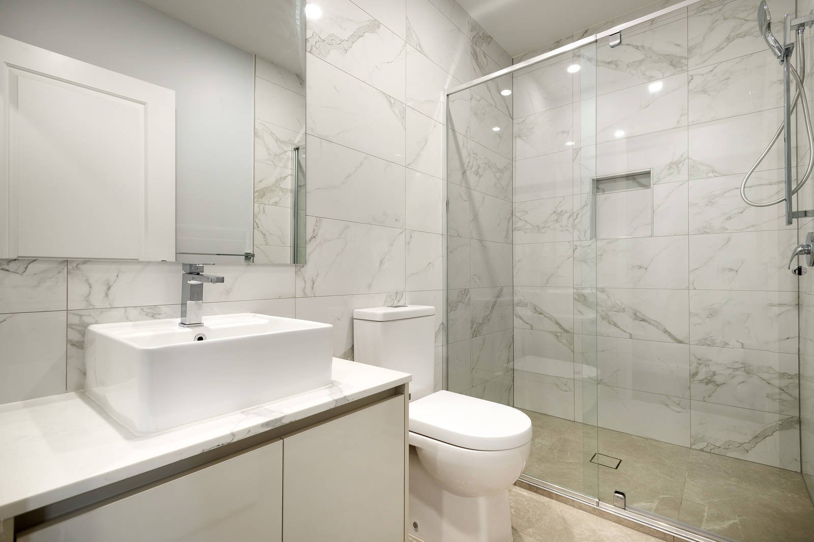 Real Estate and Property in 2/1 Verbena Street, Templestowe, VIC