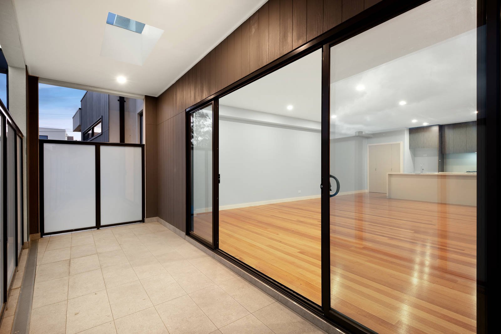 Real Estate and Property in 2/1 Verbena Street, Templestowe, VIC