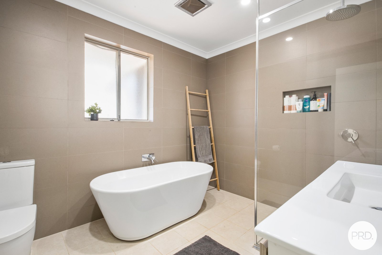 21 Viveash Way BULGARRA 8