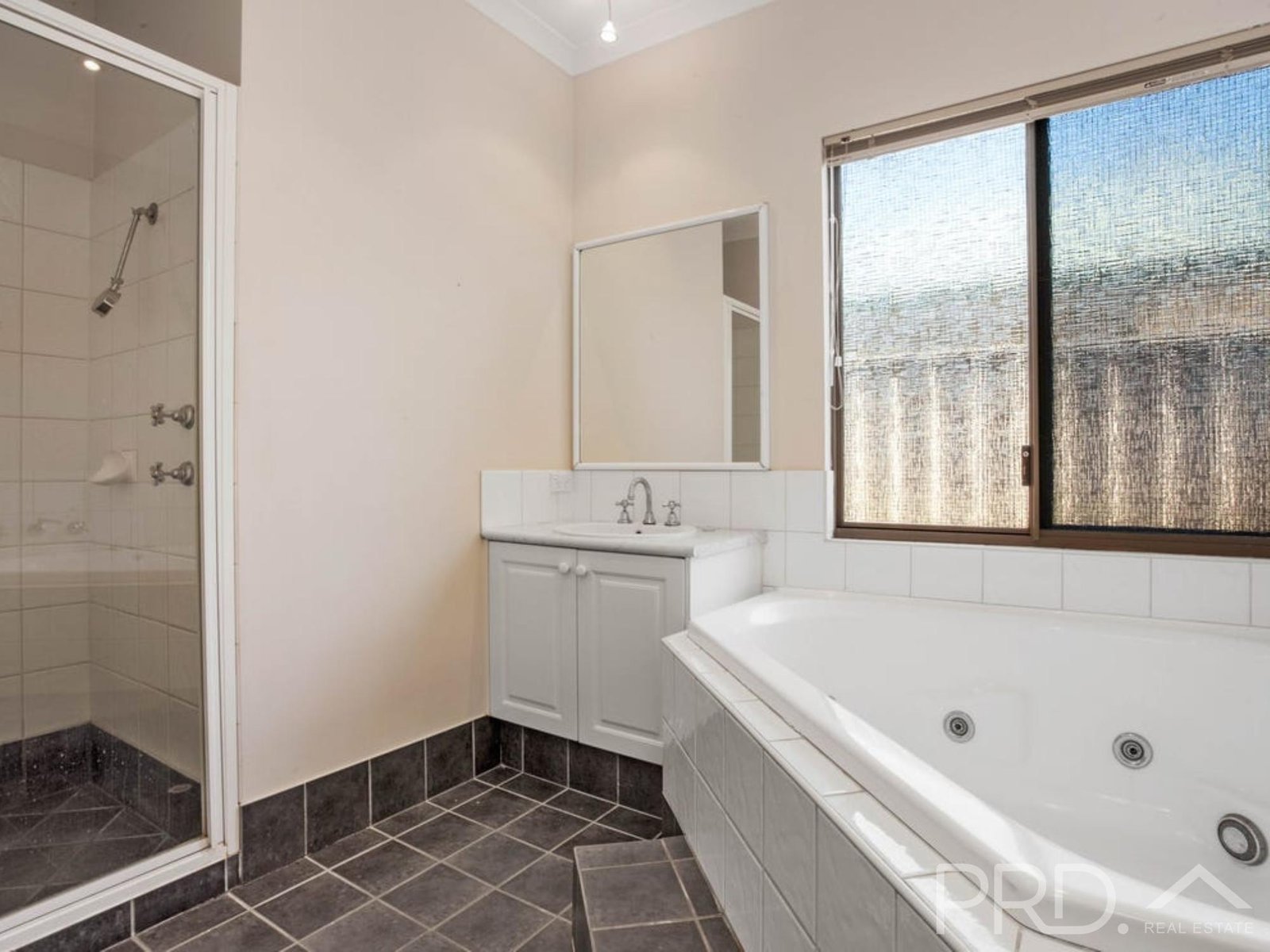 21 Walkington Circle MILLARS WELL 3