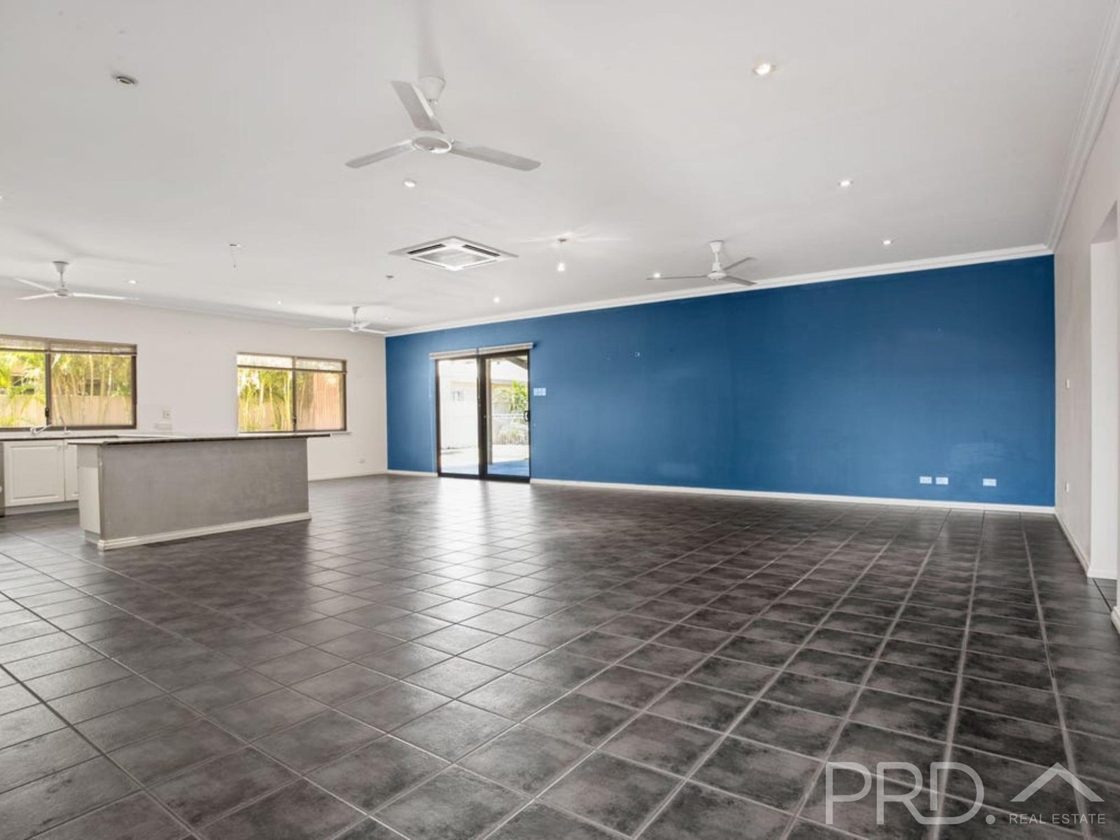 21 Walkington Circle MILLARS WELL 5