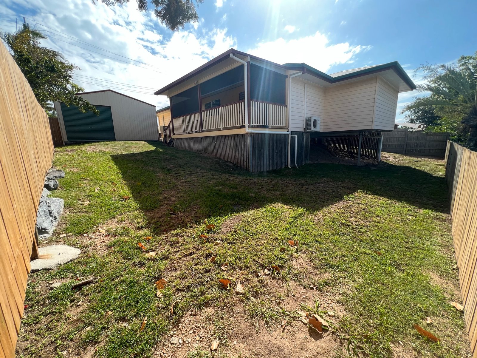 21 WARATAH Crescent TANNUM SANDS 2