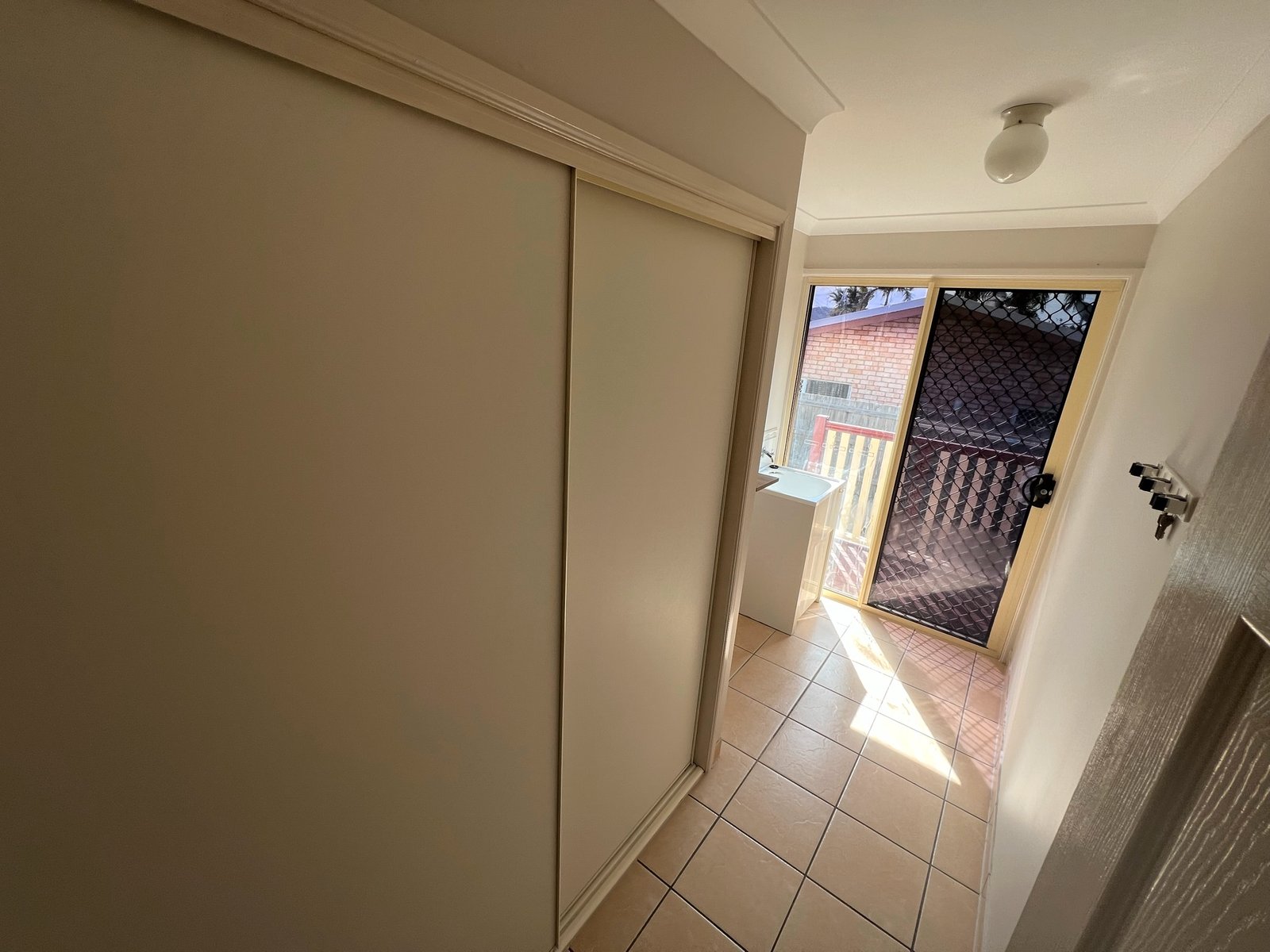 21 WARATAH Crescent TANNUM SANDS 15