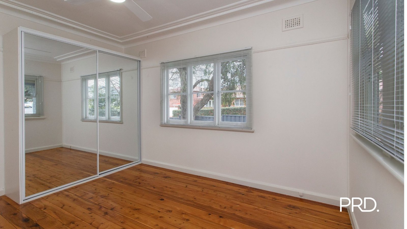 21 Warwick St  Penrith 7