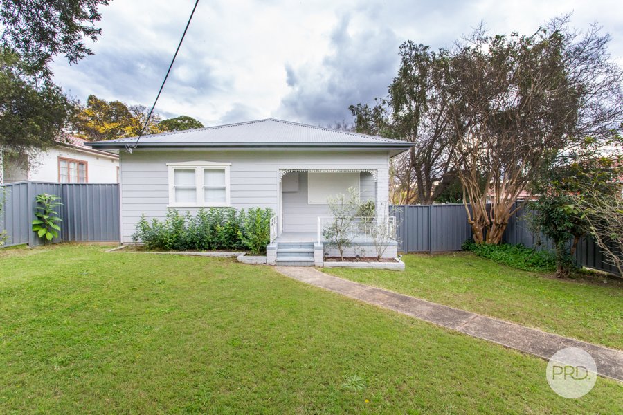 21 Warwick Street PENRITH 2