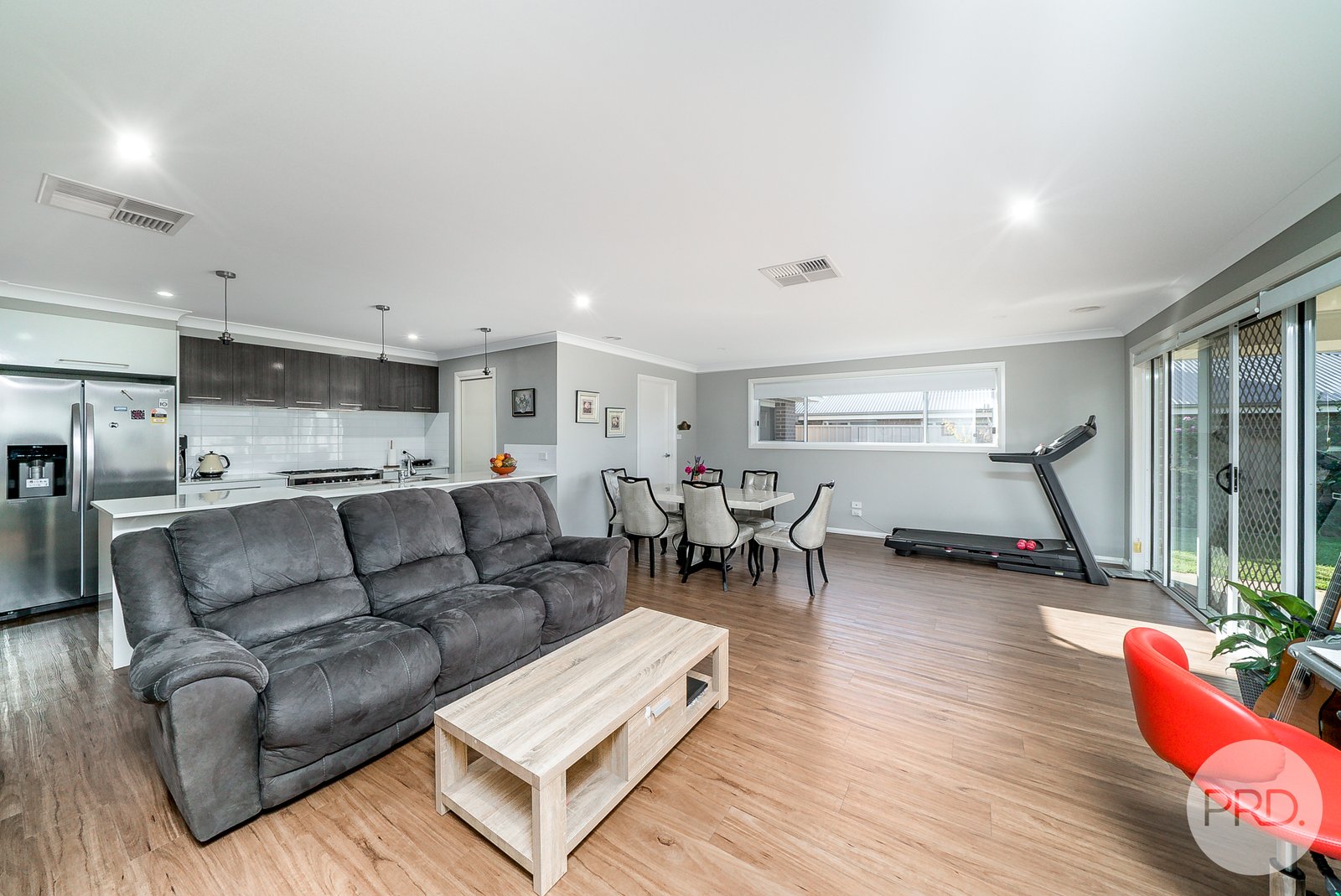 21 Waterhouse Avenue LLOYD 6