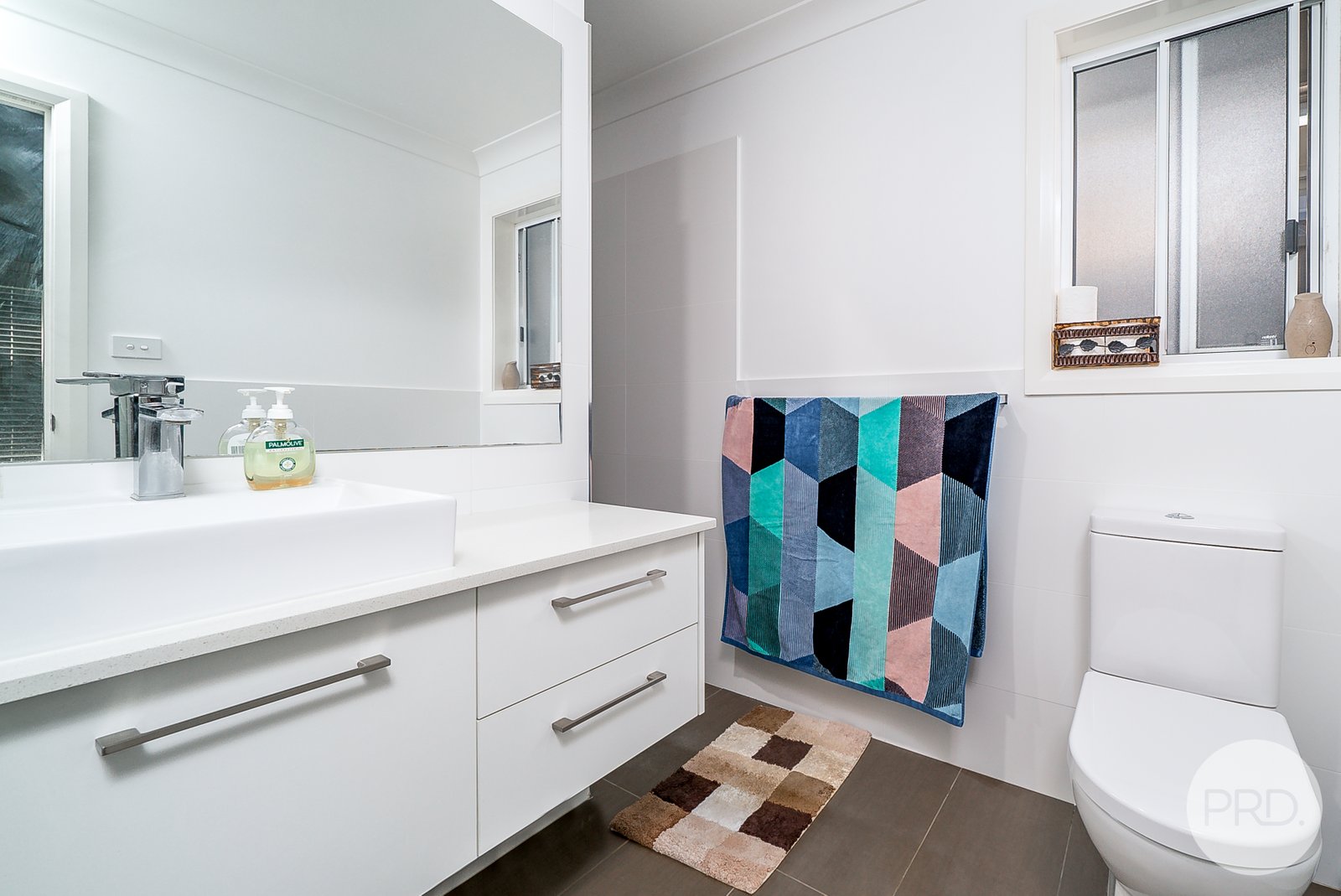 21 Waterhouse Avenue LLOYD 8