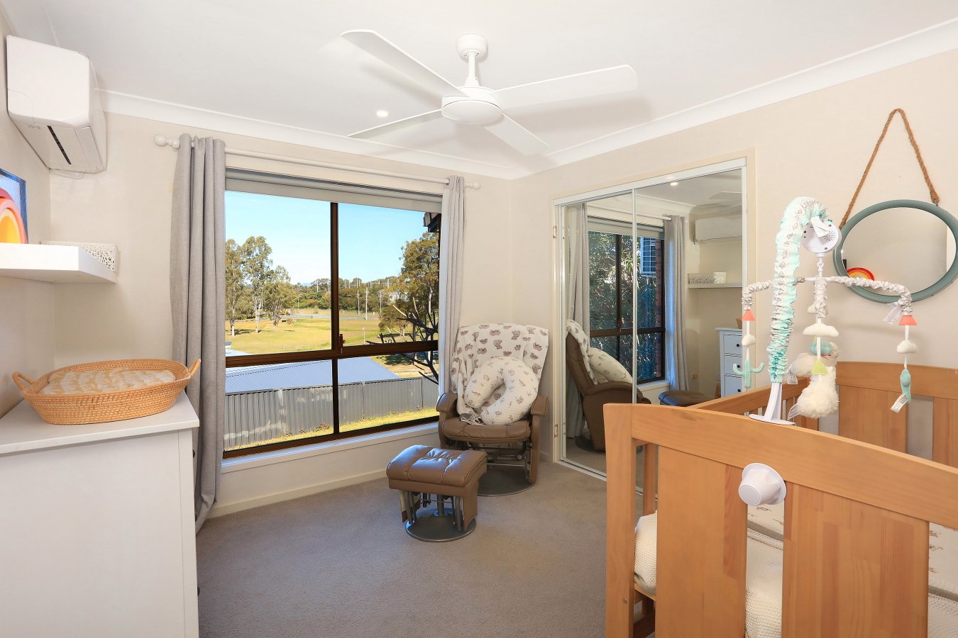 21 Watford Crescent MOLENDINAR 13