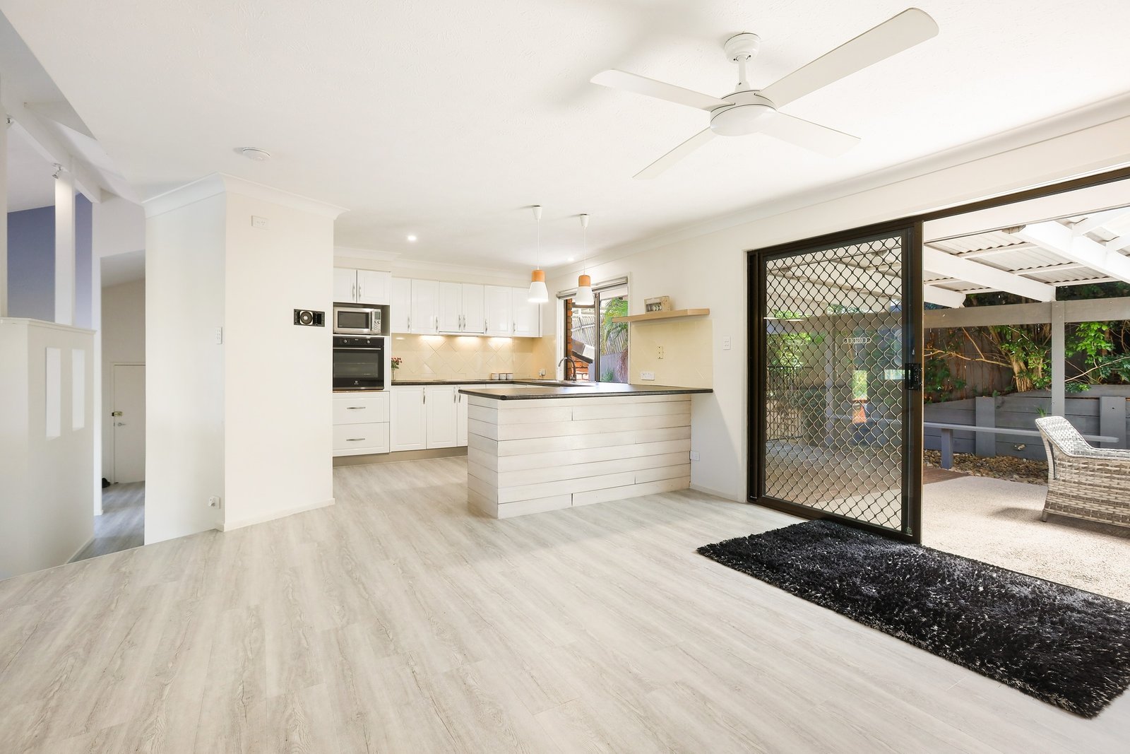 21 Watford Crescent MOLENDINAR 6