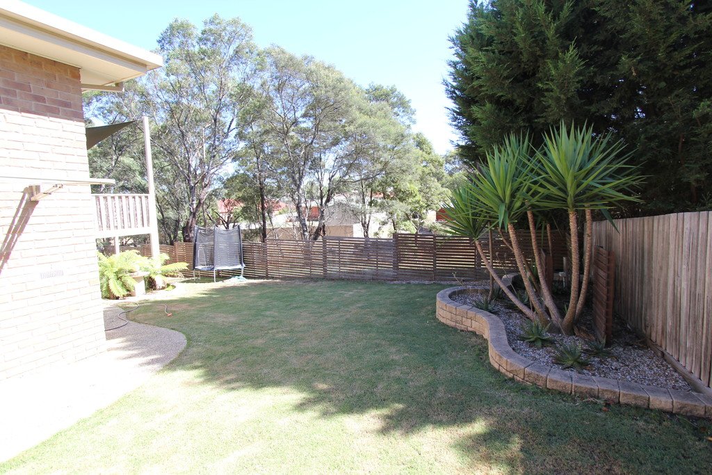 21 Wattletree Drive MOUNT HELEN 15