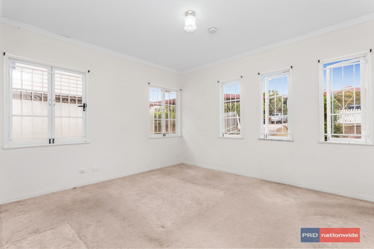 21 White St  WAVELL HEIGHTS 4