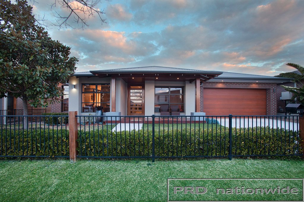 21 Whitetip Street CHISHOLM 1