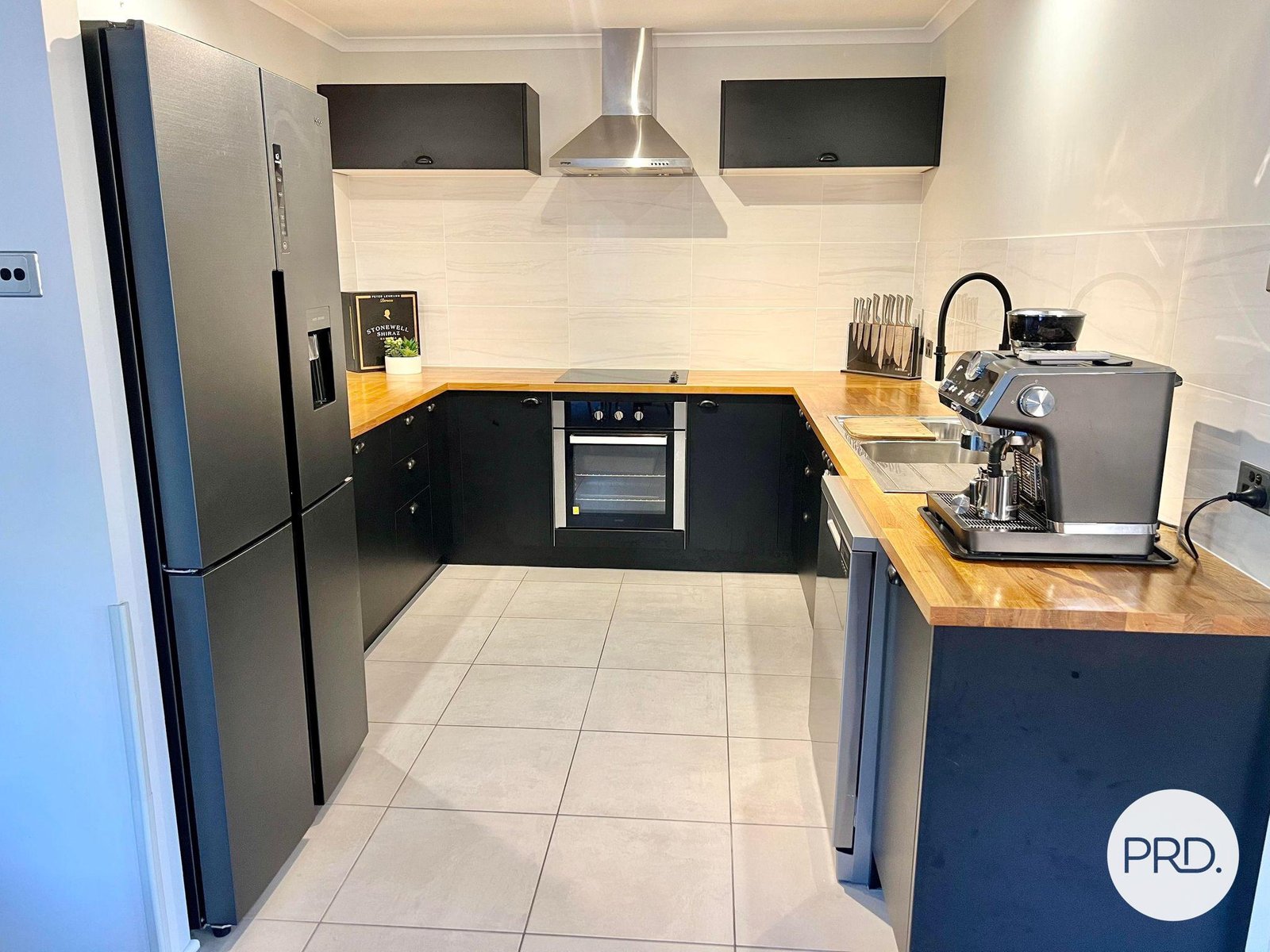 21 Witney Street TELINA 4