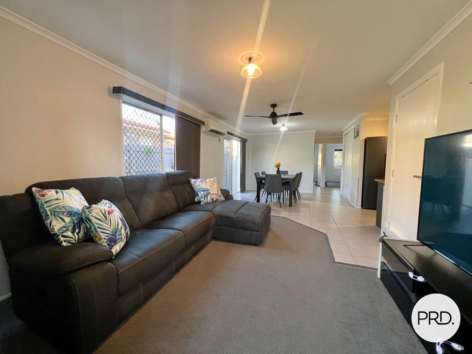 21 Witney Street TELINA 8