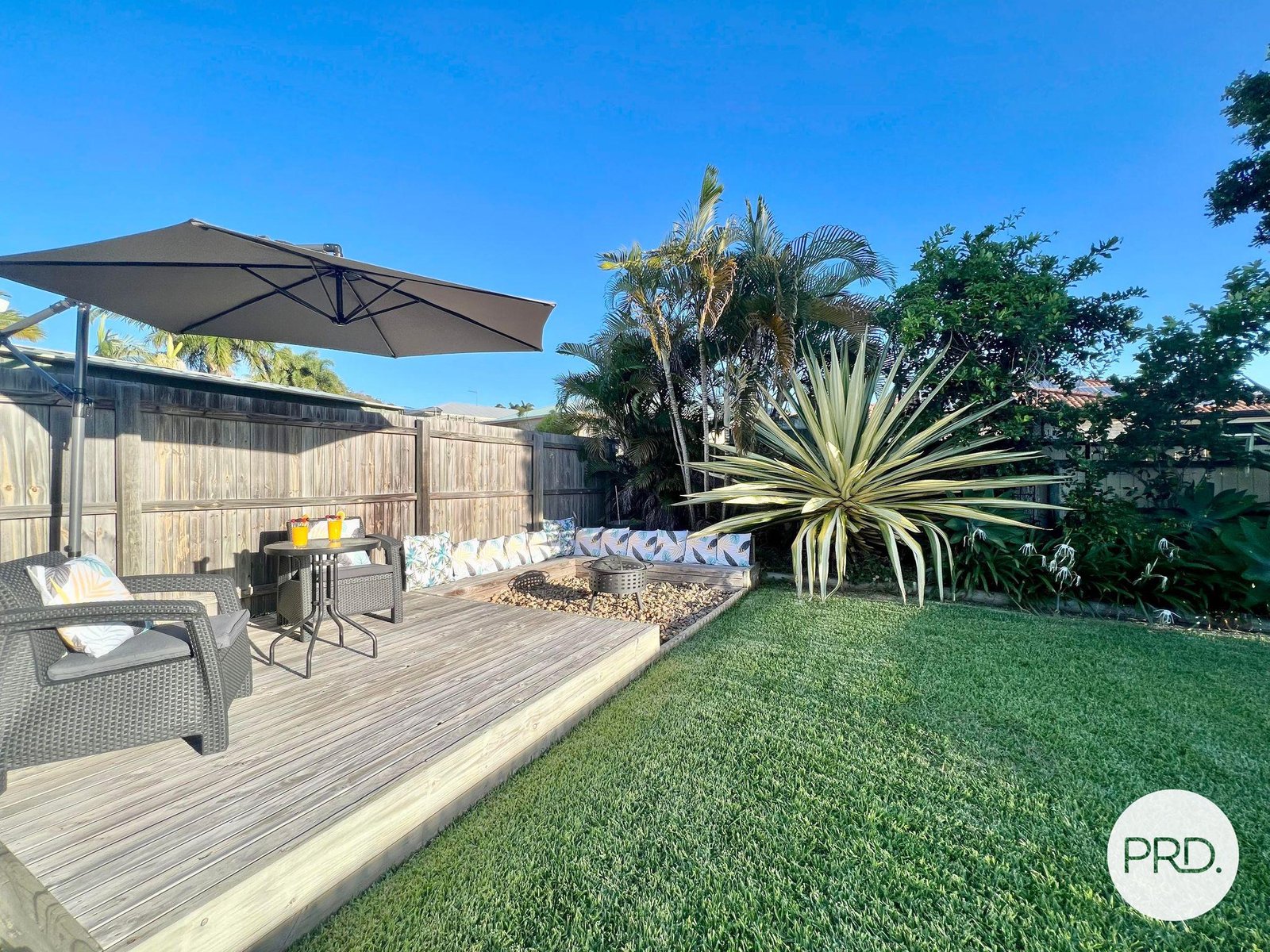 21 Witney Street TELINA 16