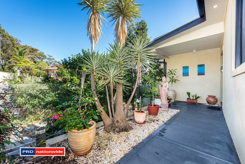 2/1 Wollomi Avenue NELSON BAY 3