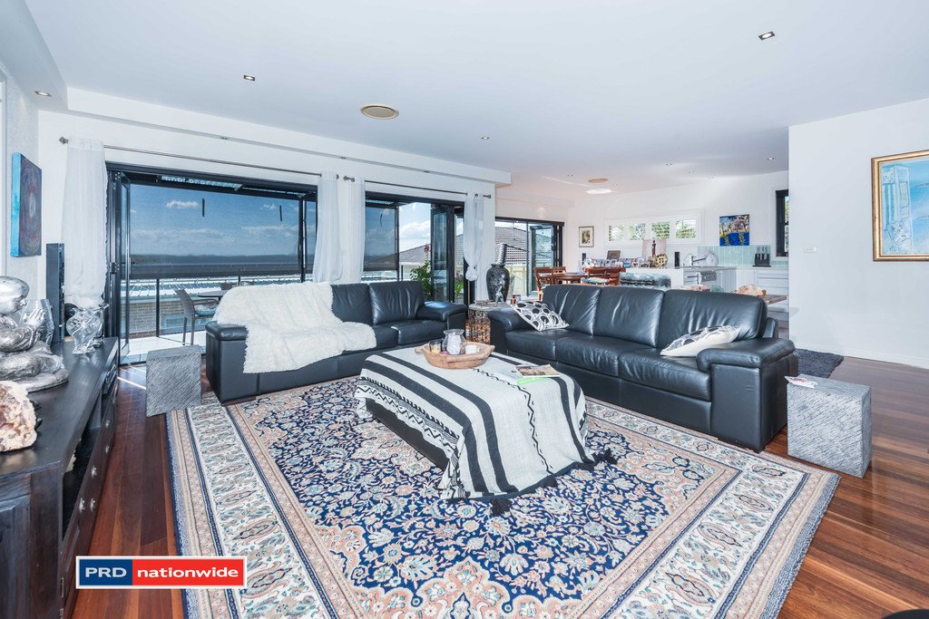 2/1 Wollomi Avenue NELSON BAY 7
