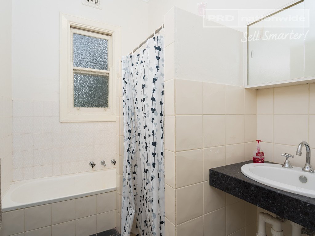 21 Wollundry Avenue WAGGA WAGGA 5