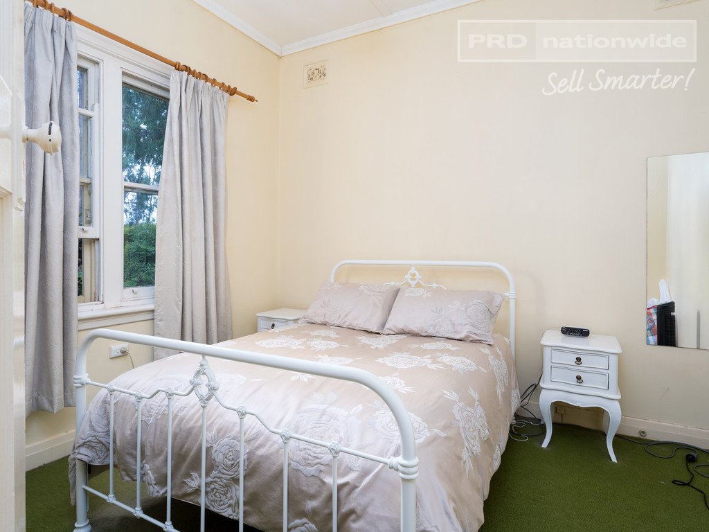 21 Wollundry Avenue WAGGA WAGGA 6