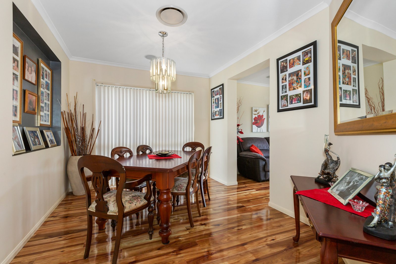 21 Woodfull Crescent POTTSVILLE 4