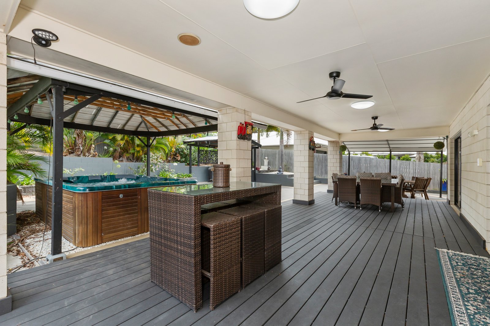21 Woodfull Crescent POTTSVILLE 9