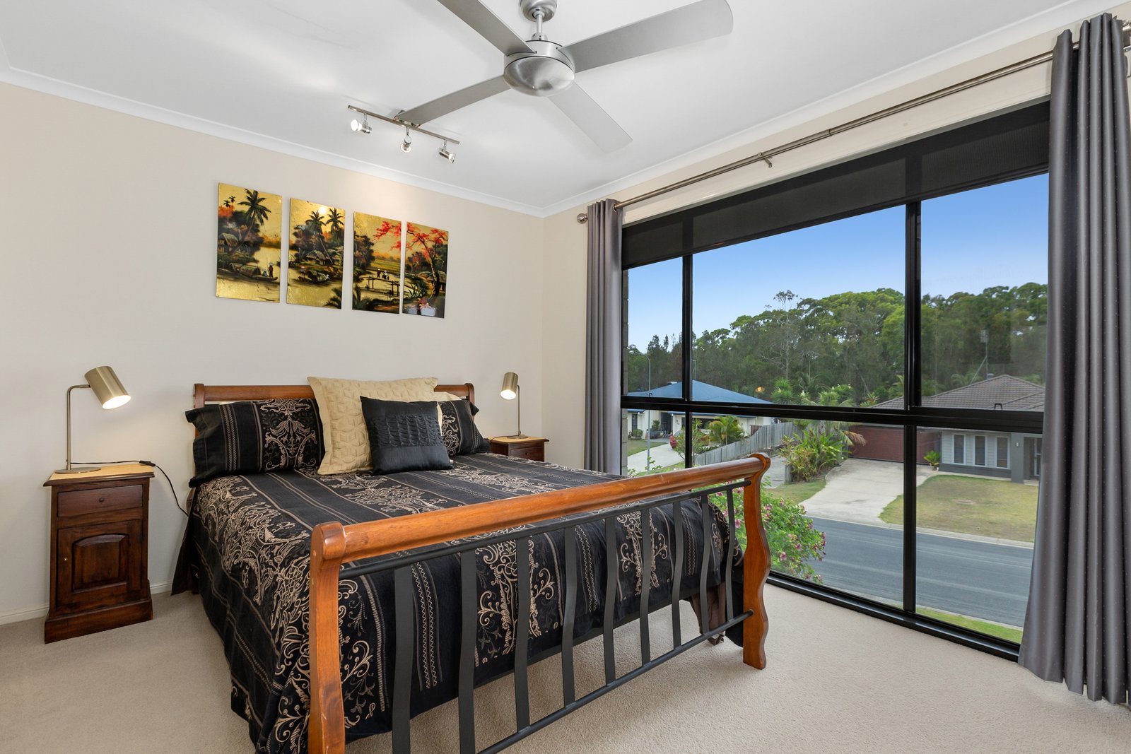 21 Woodfull Crescent POTTSVILLE 18
