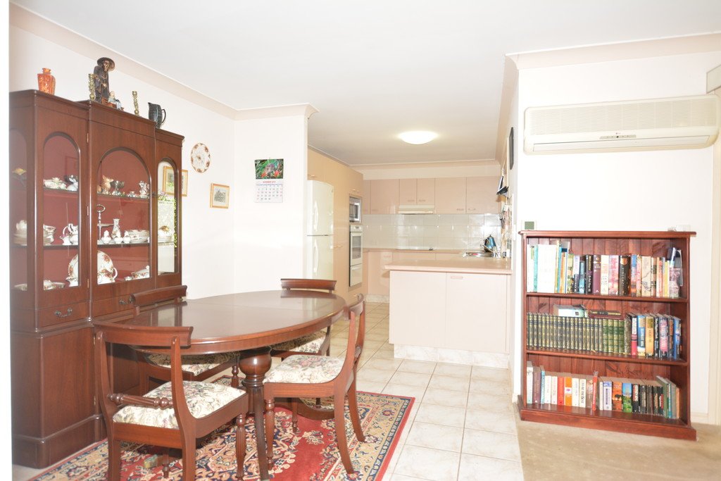 2/1 Yale Street VARSITY LAKES 3