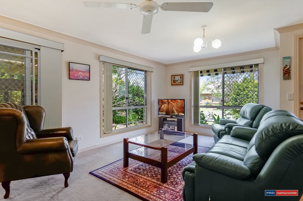 2/1 Yale Street VARSITY LAKES 4